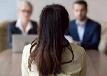 Barış Terkoğlu, "mülakat" ve "intihar" zincirini kaleme aldı: Çocukları öldüren düzen...