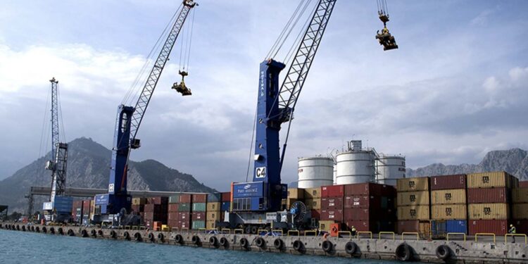 Batı Akdeniz'in 2024 yılı ihracatı 2,6 milyar doları aştı