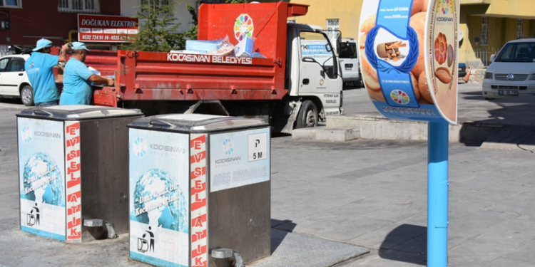 Bayat ekmek kutularıyla 1 yılda 4 ton ekmeğin israfı önlendi