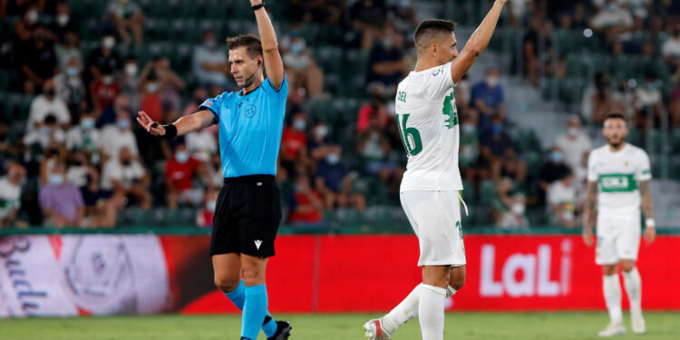 Beşiktaş’a İspanyol Hakem