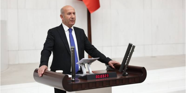 Bir Alevi ve bir Hristiyan köyüne zorla cami yapılması zorbalıktır!
