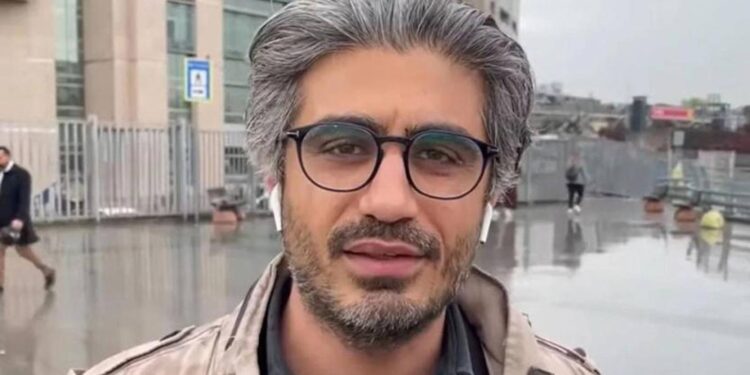 Buz gibi bir gazeteci, gazetecilik refleksi gösterdiği için tutuklandı
