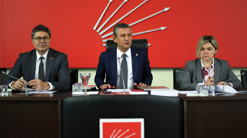 CHP PM Toplandı, Ana Gündem Rıza Akpolat