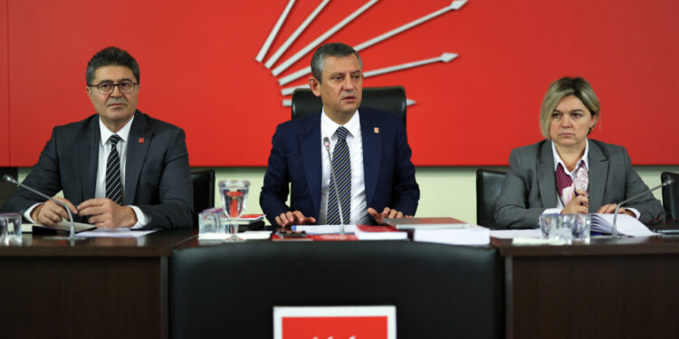 CHP PM Toplandı, Ana Gündem Rıza Akpolat