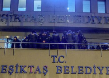 CHP'li başkanlar Beşiktaş Belediyesi'ne gidecek