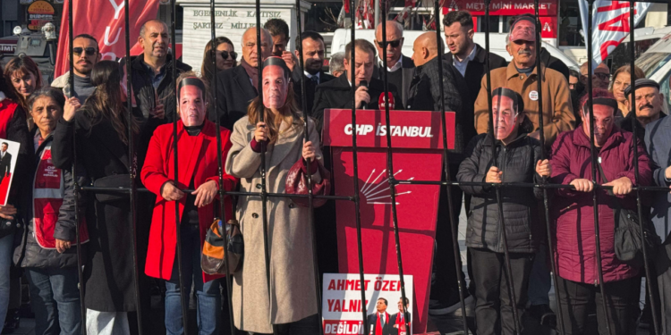 CHP'nin Adalet Nöbeti Bu Kez Parmaklıklar Ardında