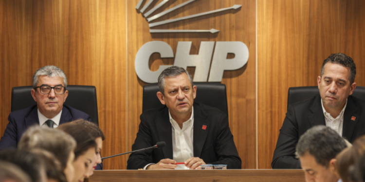 CHP'nin Kritik Toplantısından Çarpıcı Sonuç: 'Daha Sert Adımlar...'