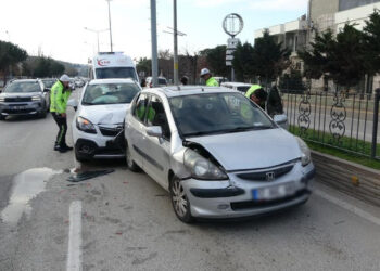 Çanakkale Belediye Başkanı Muharrem Erkek Kaza Yaptı
