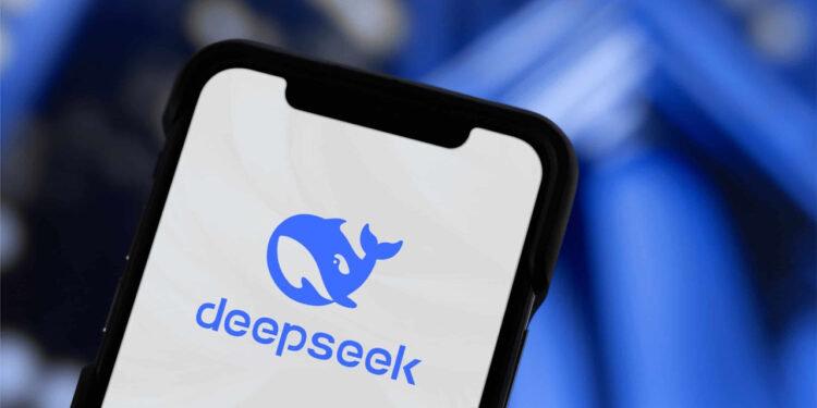 Çinli DeepSeek ChatGPT'nin Tahtını Sallıyor