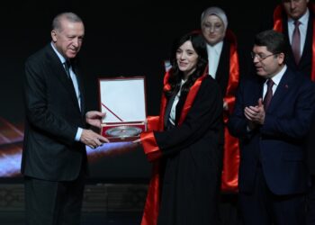 Cumhurbaşkanı Erdoğan Rize'yi Duyunca Gülümsetti: Ula Bizden İzin Aldın mı?