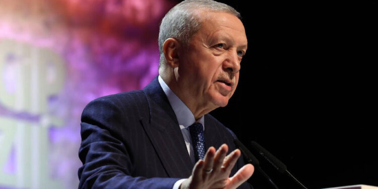 Cumhurbaşkanı Erdoğan'dan 'Ayasofya' Mesajı: 'Açmak Bu Fakire Nasip Oldu'