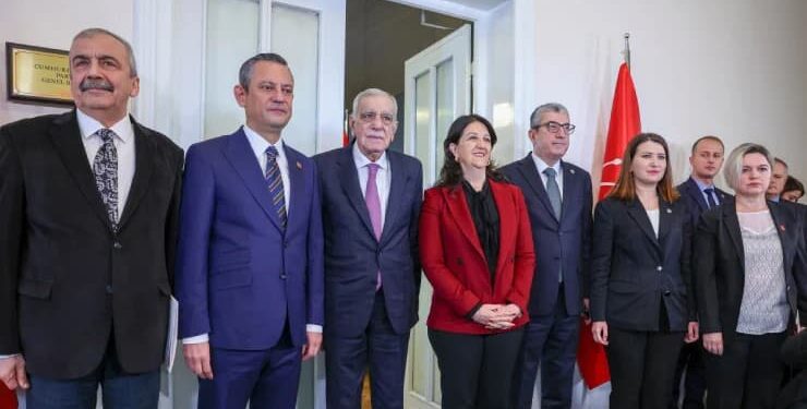 DEM Parti-CHP görüşmesi: Barış borcundan kaçamayız