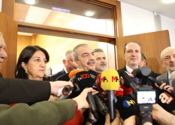 DEM Parti İmralı heyeti ile Yeniden Refah Partisi görüşmesi sona erdi