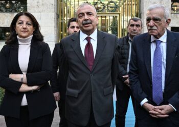 DEM Parti heyetinden Selahattin Demirtaş’a ziyaret