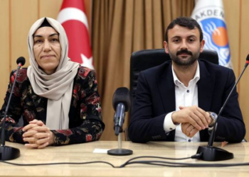 Darbeci zulmünüze asla boyun eğmeyeceğiz!