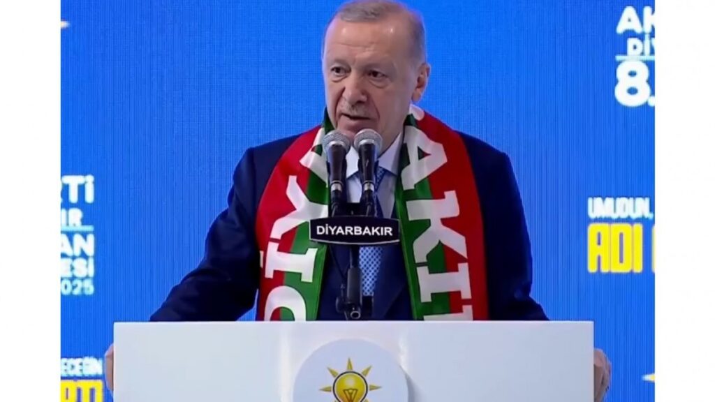 Erdoğan Amed’te bir kez daha 'çözüm' yerine ‘tasfiye’ dedi