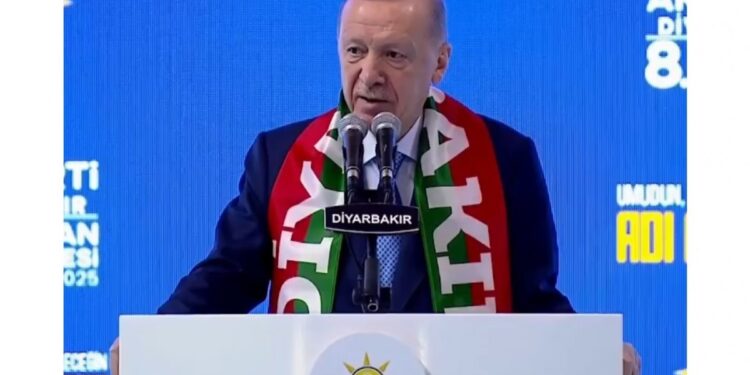 Erdoğan Amed’te bir kez daha 'çözüm' yerine ‘tasfiye’ dedi