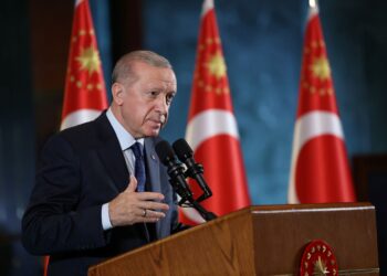Erdoğan CHP'yi Esad'la müttefik olmakla suçladı