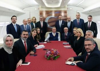 Erdoğan'ın uçağının müdavimleri belli oldu: İşte gözde gazeteciler!
