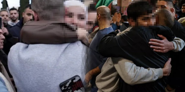 Esir Takasında Üçüncü Tur: Hamas Yarın 8 Kişiyi Daha Serbest Bırakacak