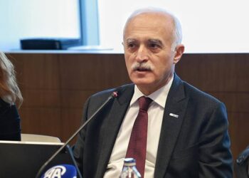 Faiz yüzde 20’ye inmeden iyimser olmamız zor