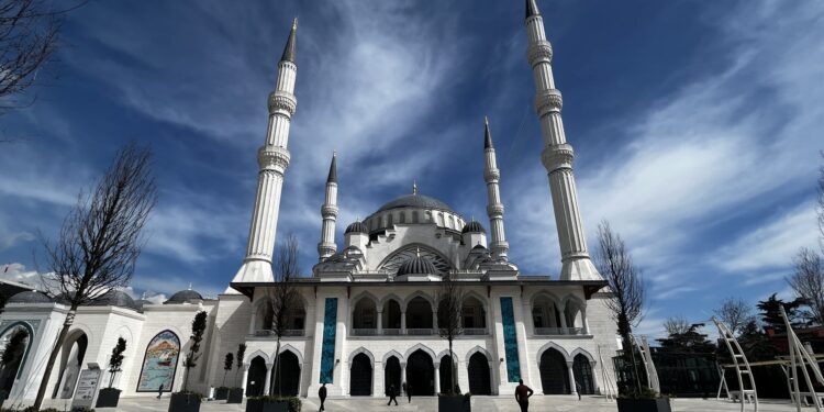 Ferdi Tayfur'un cenaze programı değişti