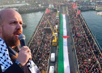 Filistin yürüyüşüne “Katil Zim, katil Maersk Türkiye’den defol” pankartıyla gelen 3 kişi gözaltına alındı