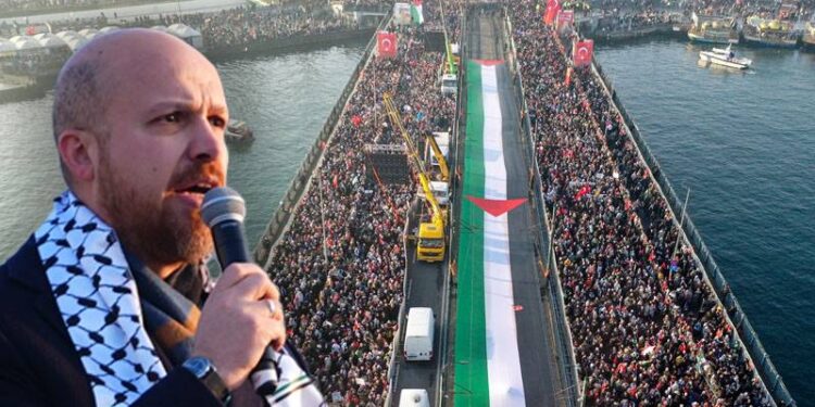 Filistin yürüyüşüne “Katil Zim, katil Maersk Türkiye’den defol” pankartıyla gelen 3 kişi gözaltına alındı