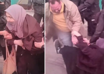 Furkan Vakfı gönüllüleri yaka paça gözaltına alındı: Polis, başörtülü kadınları tekmeleyip yerde sürükledi