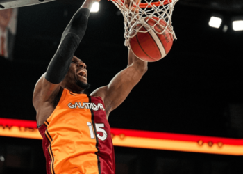 Galatasaray Şampiyonlar Ligi'nde Sahaya Çıkıyor