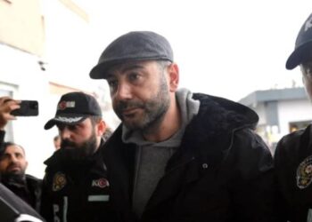 Gözaltına alınan Beşiktaş Belediye Başkanı Rıza Akpolat adliyeye sevk edildi