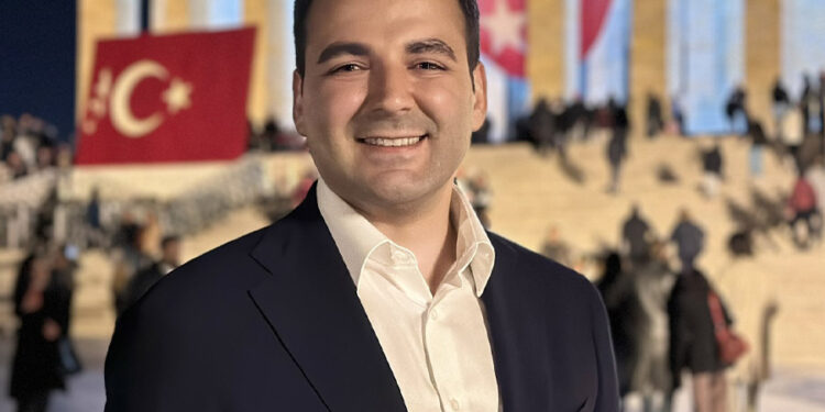 Gözaltına alınan CHP Gençlik Kolları Başkanı serbest bırakıldı; haftada 3 kez karakolda imza atacak