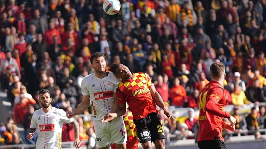 Göztepe- Onvo Antalyaspor Maçının Kazananı Belli Oldu