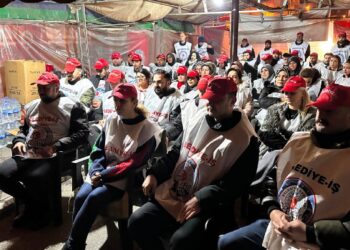 Iğdır Belediyesi'nin işten çıkardığı 204 işçi yeni yıla eylem çadırında girdi