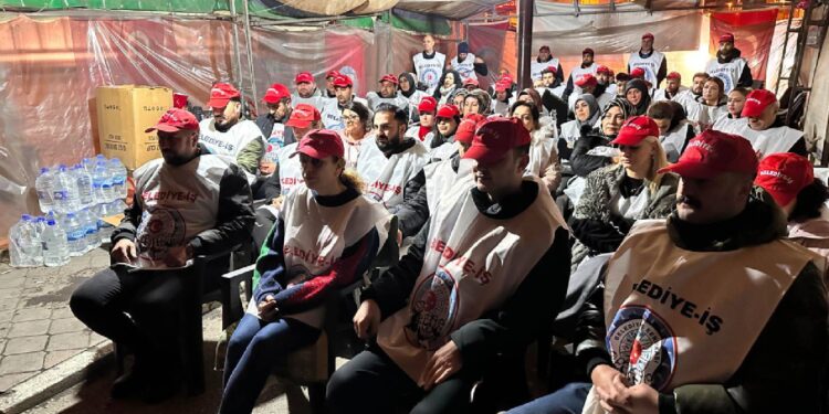 Iğdır Belediyesi'nin işten çıkardığı 204 işçi yeni yıla eylem çadırında girdi