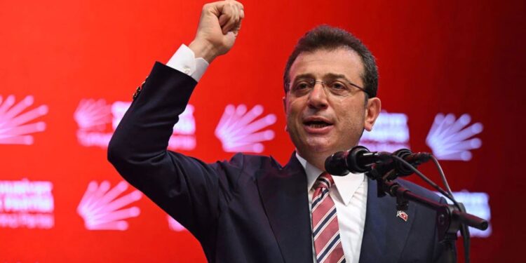 İmamoğlu: Onayın cezamı, milleti rahat bırakın