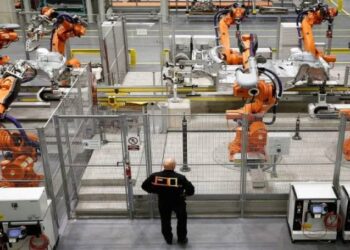 İşini makinalara kaptırmamak an­cak onları etkin kullanabileceğin donanımla mümkün