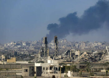 İsrail Gazze'ye Bomba Yağdırdı! 4 Ölü