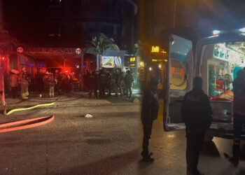 İstanbul'da Otel Yangını! Ağır Yaralılar Var