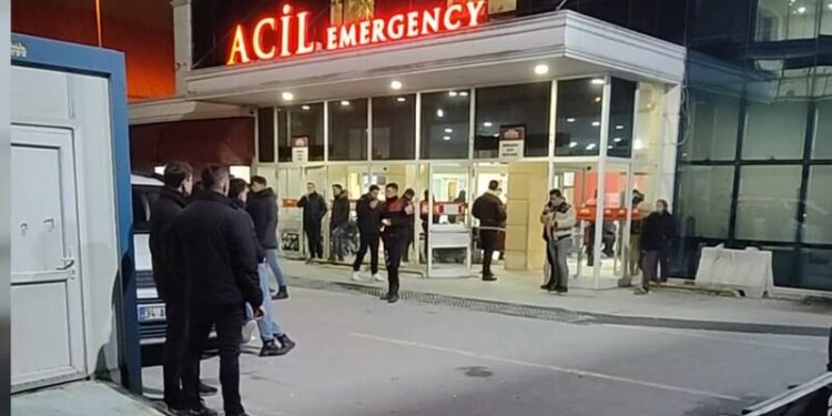 İstanbul'da kaza yapan motosikletli polis memuru şehit oldu