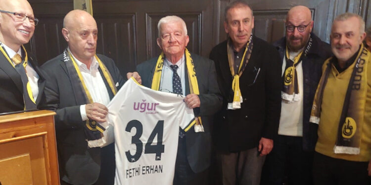 İstanbulspor 99. Yaşını Kutladı