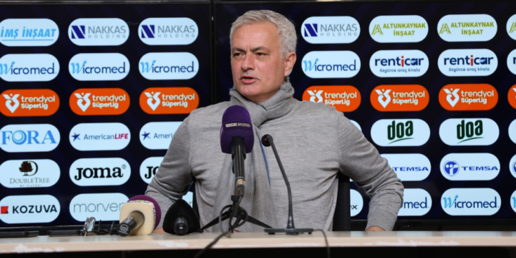 Jose Mourinho'dan Olay Sözler: 'Futbolu Burada Öğreniyorum'