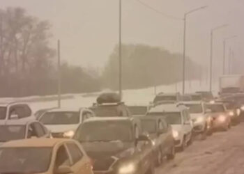 Kazakistan’da Zincirleme Facia, Ortalık Savaş Alanına Döndü, 95 Araç Birbirine Girdi