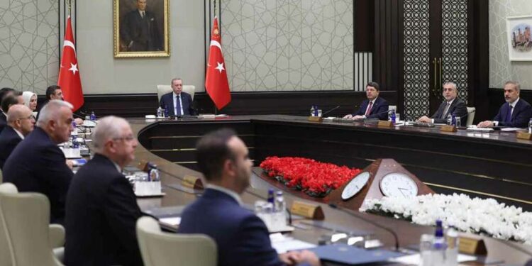 Kulis: Kabinede yeri sağlam görülen 5 isim