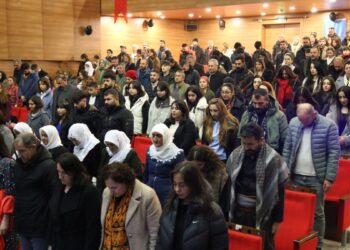 Kurdîgeh mezunları belgelerini aldı