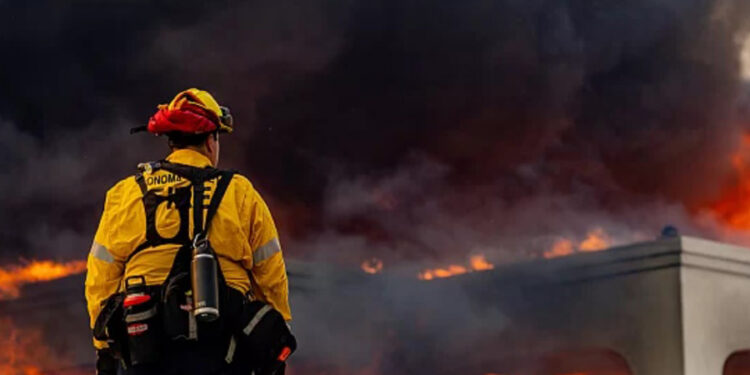 Los Angeles’ta korkunç yangın: 5 kişi hayatını kaybetti