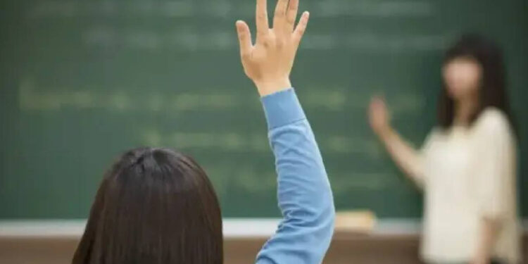 MEB'den Sözleşmeli Öğretmenler İçin Yeni Yönetmelik! Atama Şartları Değişti, Akademide Eğitim Alacaklar