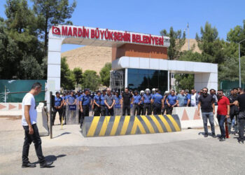 Mahkeme kararını hiçe saydı: Mardin kayyımı 190 kişiyi işten çıkardı