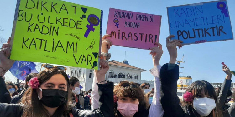 Mardin'de Kadın Cinayeti: 80 Yaşındaki Eşini Uykusunda Katletti