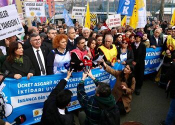 Memur maaşı acilen 79 bin TL'ye çıkartılmalıdır